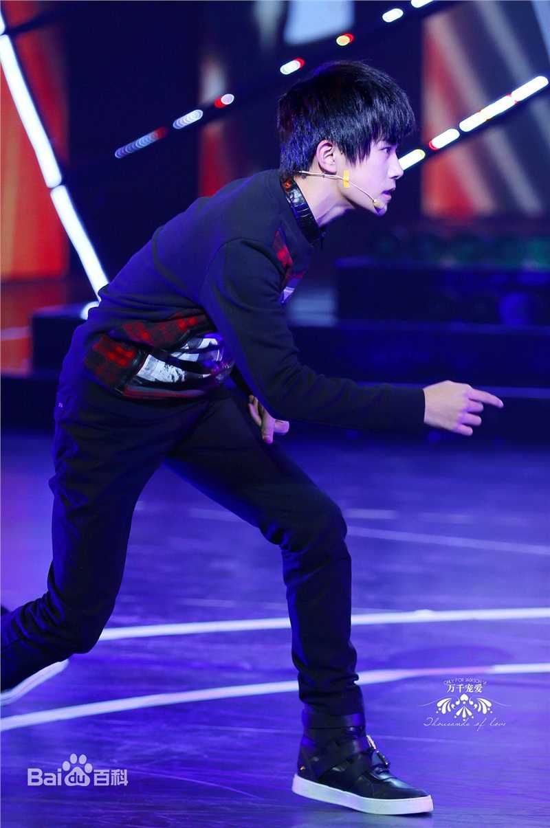 易烊千玺(Jackson)活动照（三）壁纸壁纸