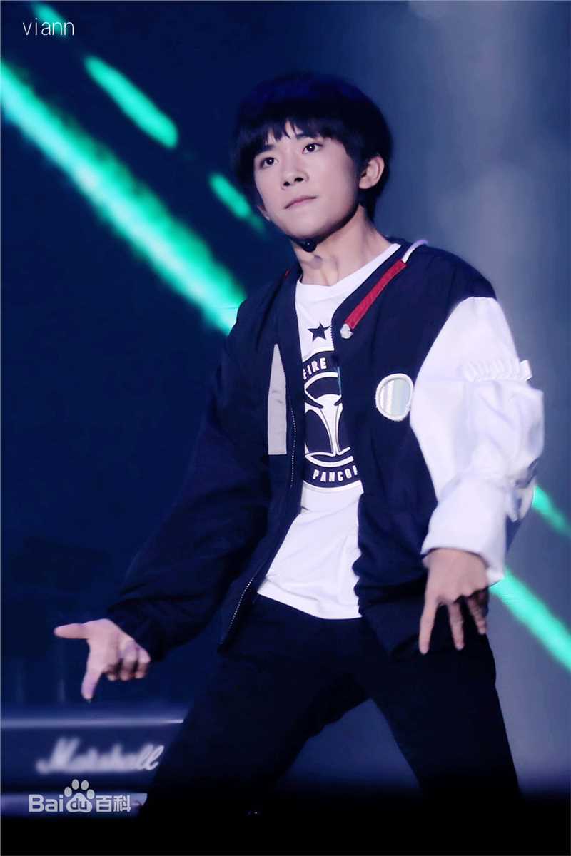 易烊千玺(Jackson)活动照（三）壁纸壁纸