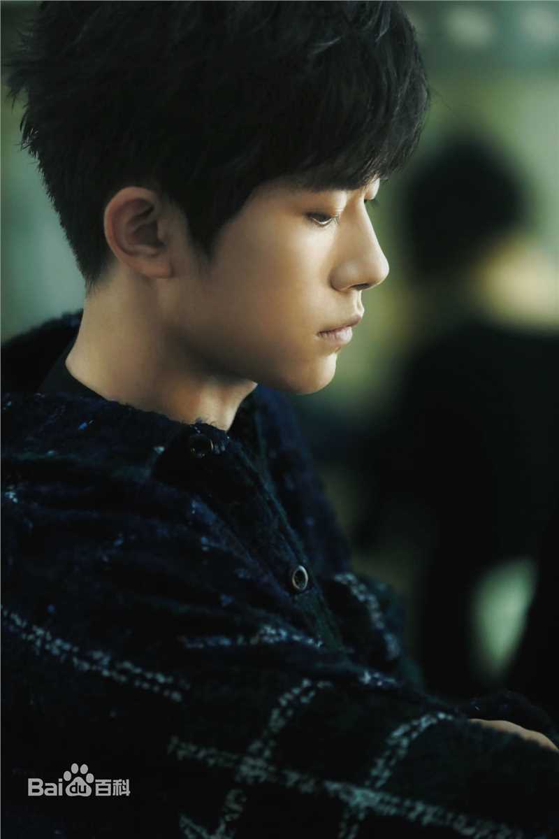 易烊千玺(Jackson)最新个人壁纸