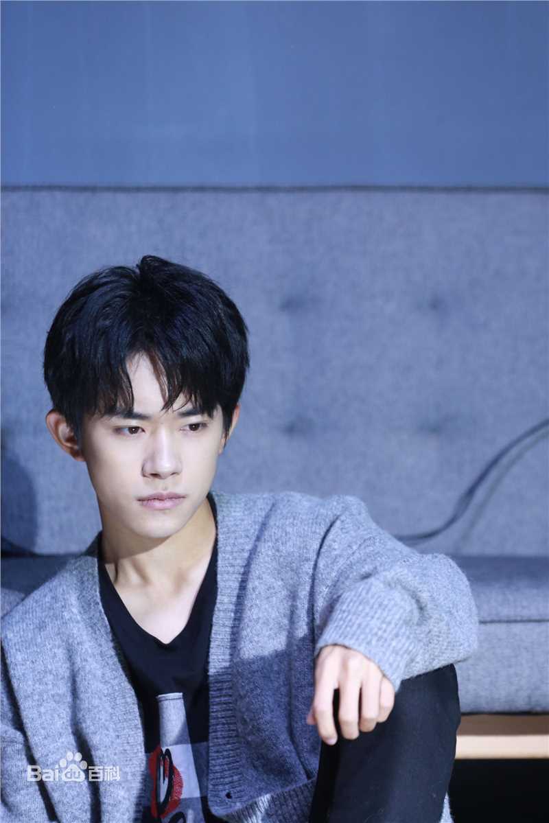 易烊千玺(Jackson)最新个人壁纸