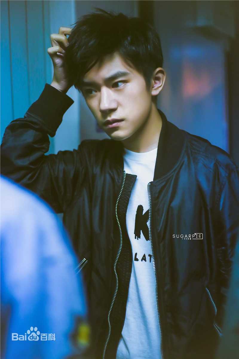 易烊千玺(Jackson)最新个人壁纸