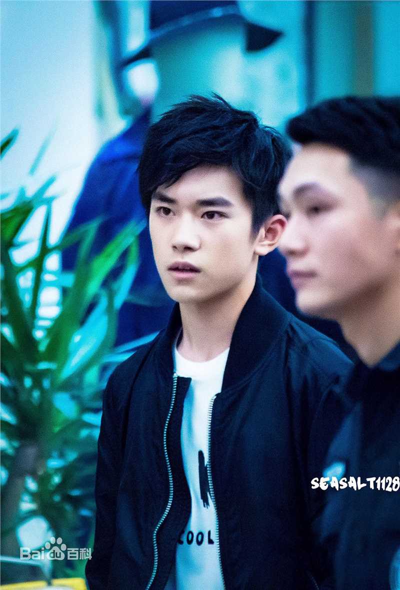 易烊千玺(Jackson)最新个人壁纸