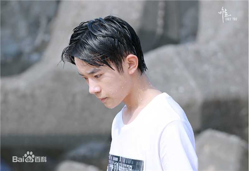 易烊千玺(Jackson)最新个人壁纸