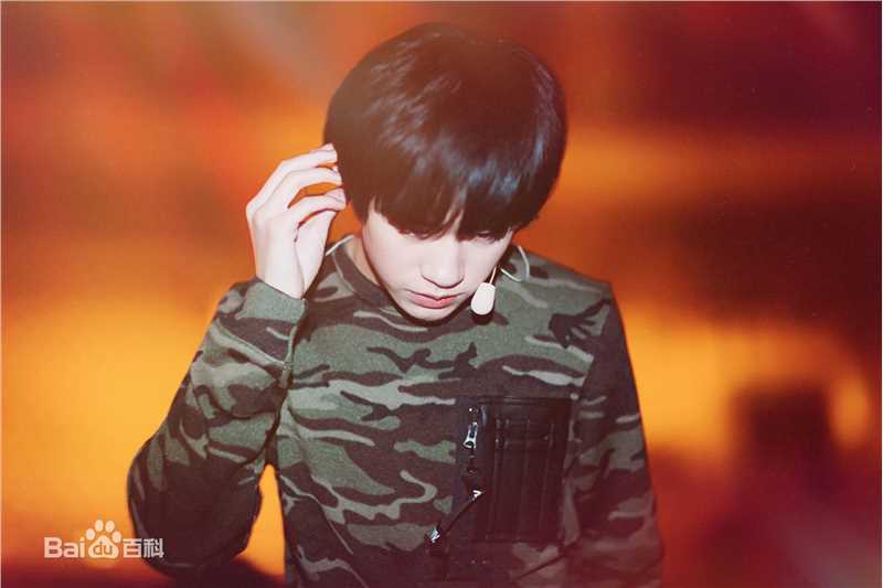 易烊千玺(Jackson)最新个人壁纸