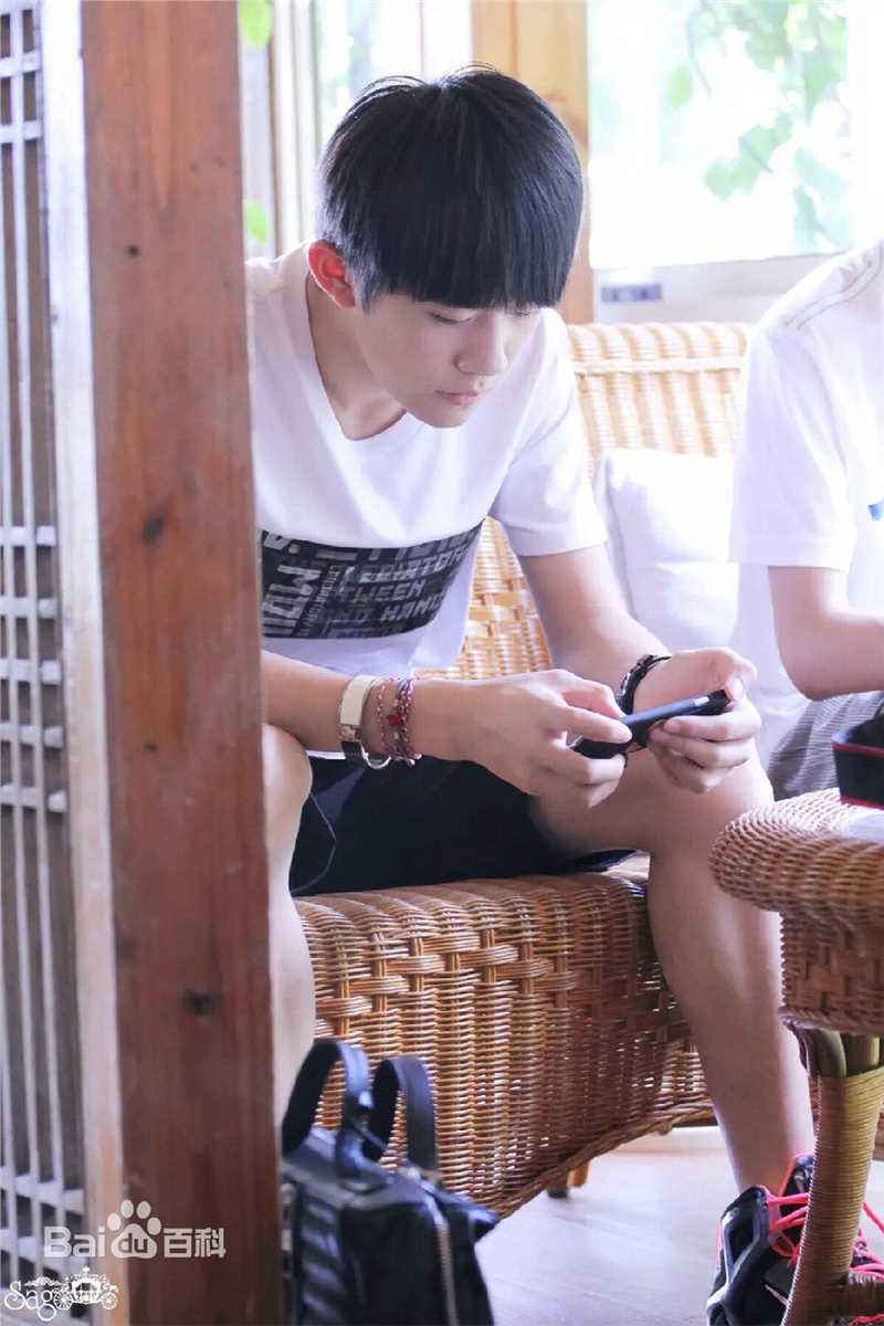 易烊千玺(Jackson)最新个人壁纸