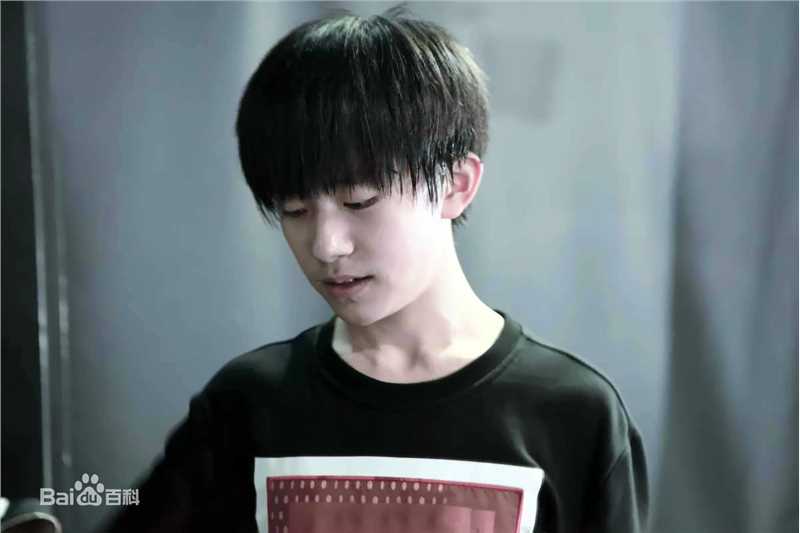 易烊千玺(Jackson)最新个人壁纸