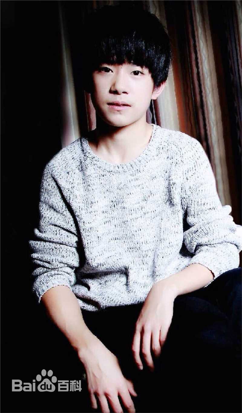 易烊千玺(Jackson)最新个人壁纸