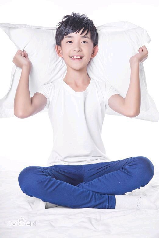 易烊千玺(Jackson)最新个人壁纸