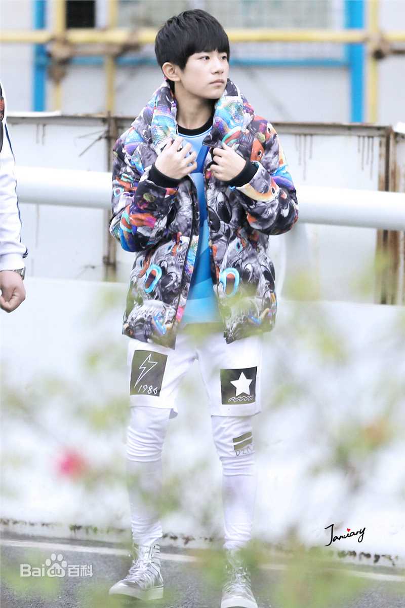 易烊千玺(Jackson)最新个人壁纸