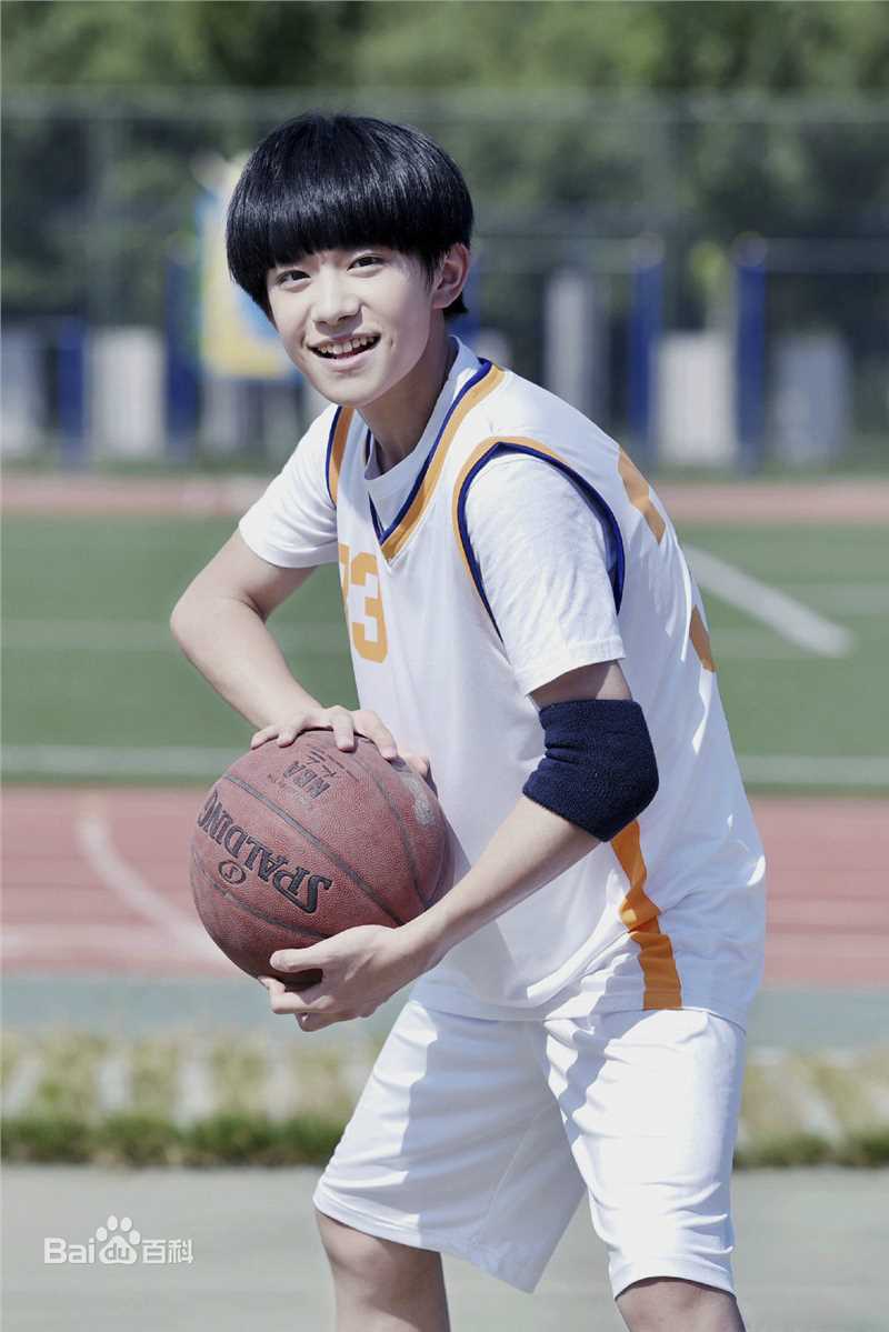 易烊千玺(Jackson)最新个人壁纸