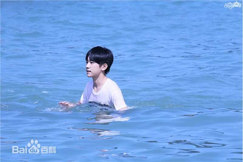 易烊千玺(Jackson)最新个人壁纸