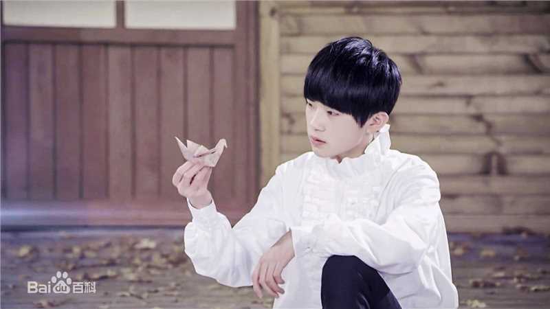 易烊千玺(Jackson)MV图册壁纸壁纸