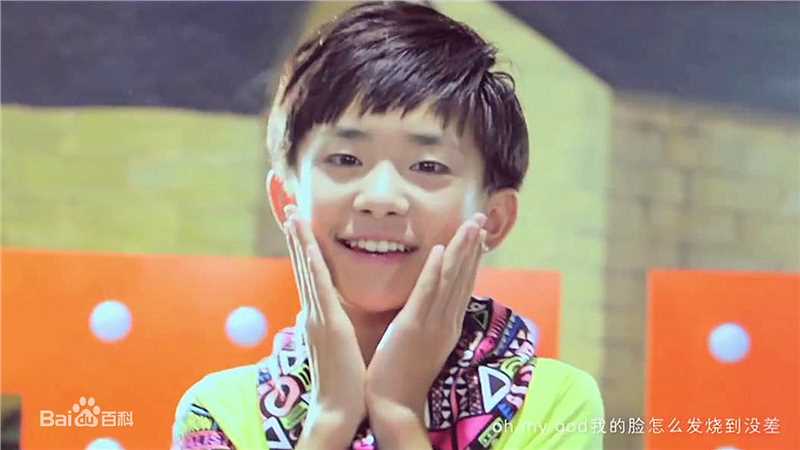 易烊千玺(Jackson)MV图册壁纸壁纸