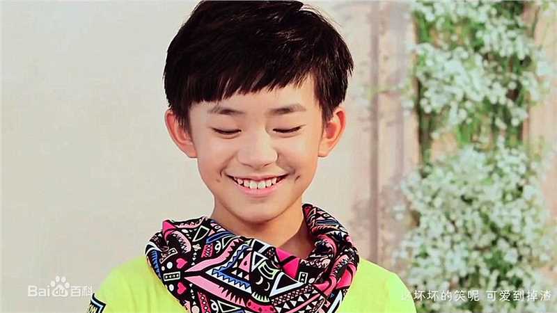 易烊千玺(Jackson)MV图册壁纸壁纸