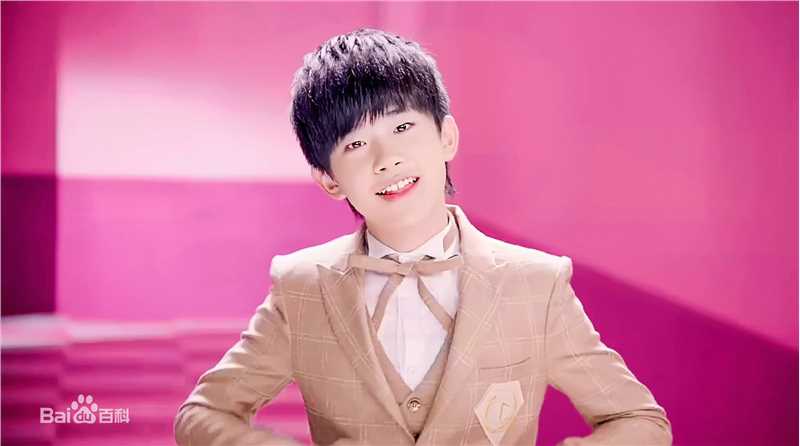 易烊千玺(Jackson)MV图册壁纸壁纸