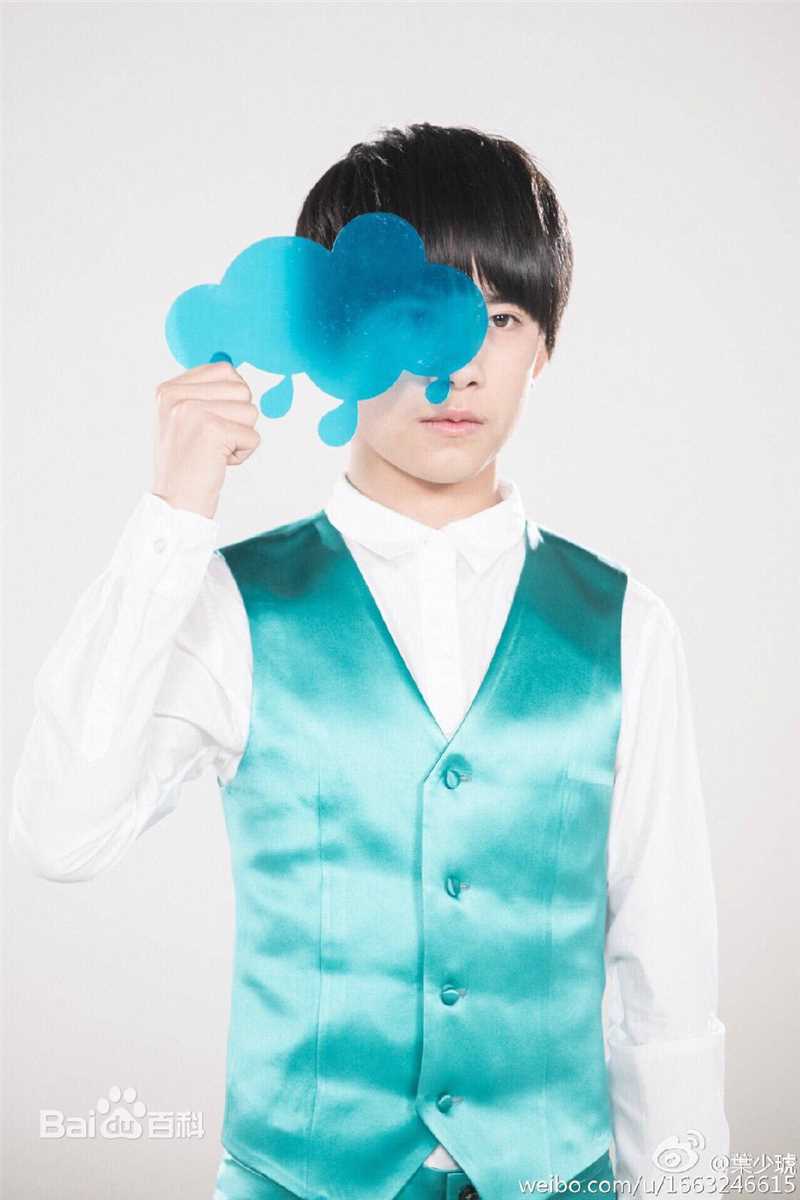 易烊千玺(Jackson)MV图册壁纸壁纸