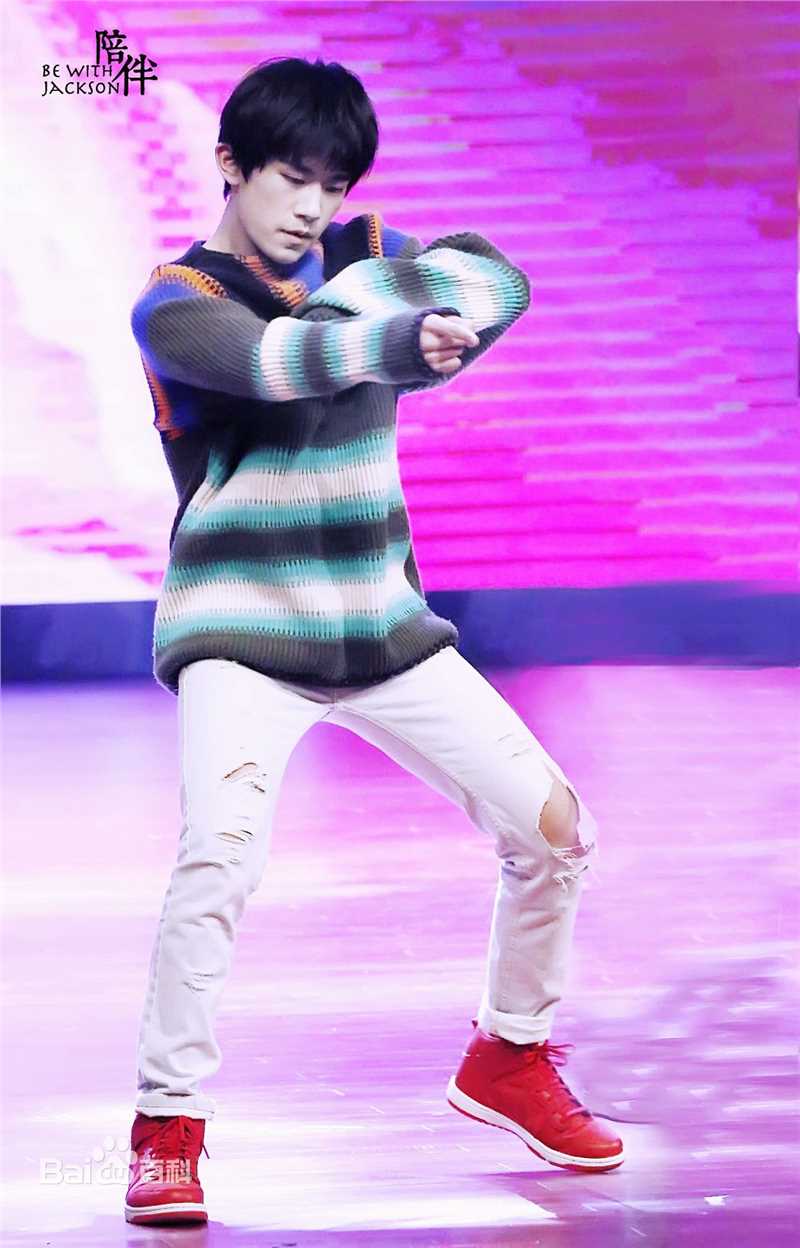 易烊千玺(Jackson)15岁生日会壁纸壁纸