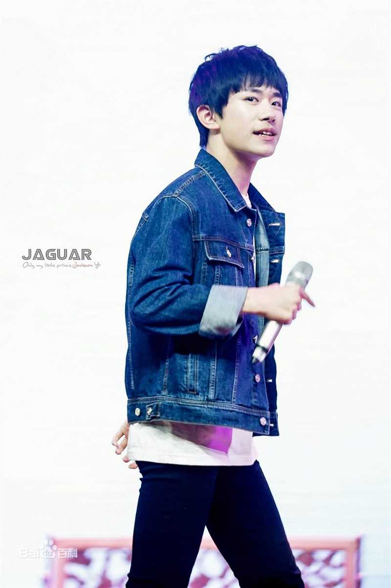 易烊千玺(Jackson)15岁生日会壁纸壁纸