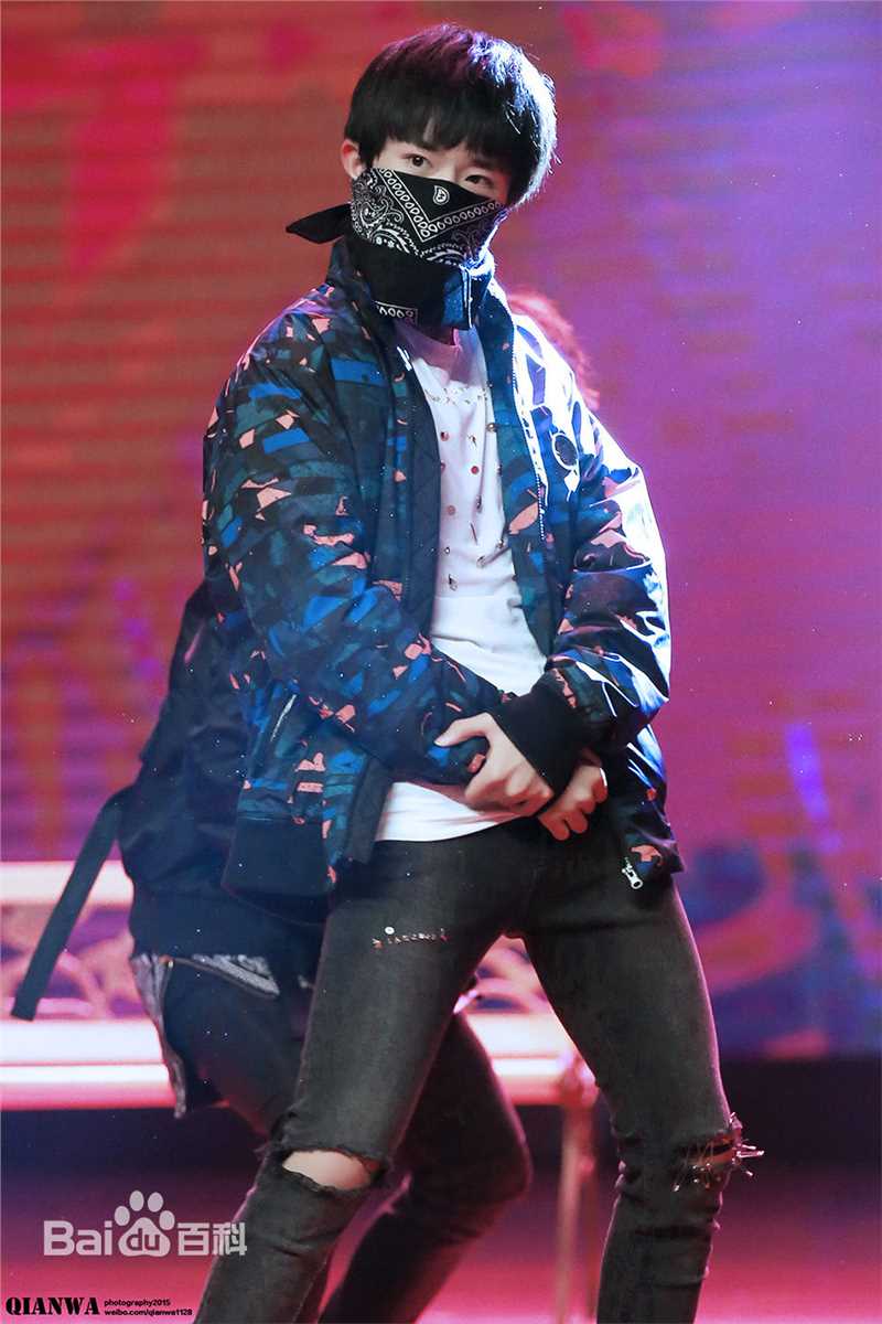 易烊千玺(Jackson)15岁生日会壁纸壁纸