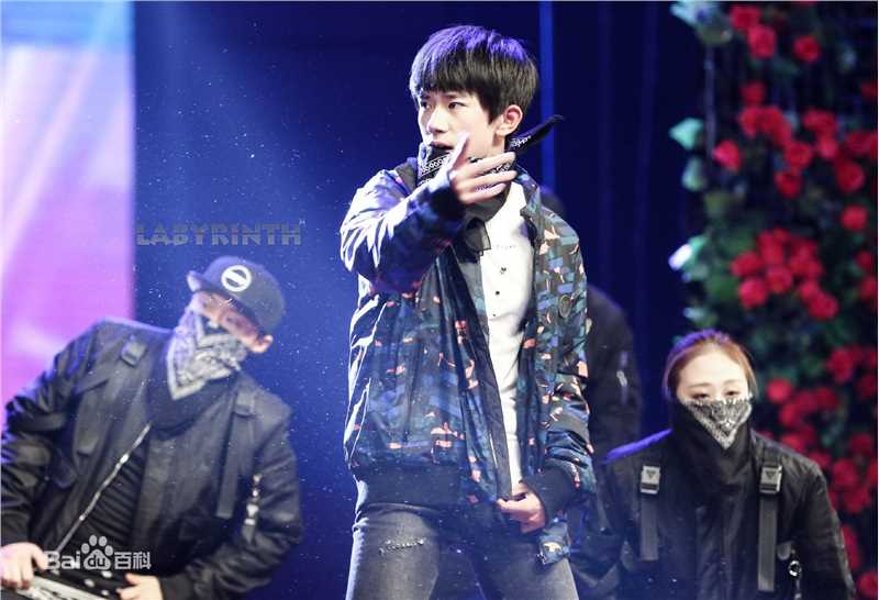 易烊千玺(Jackson)15岁生日会壁纸壁纸