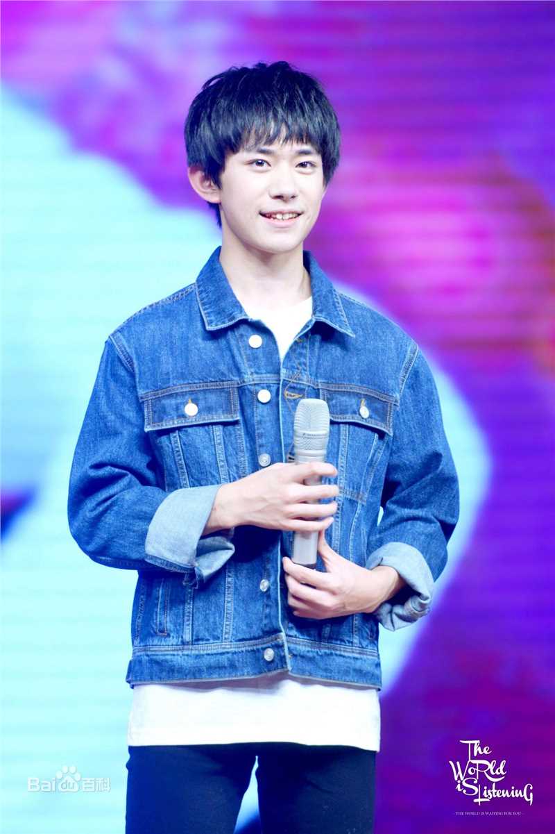 易烊千玺(Jackson)15岁生日会壁纸壁纸