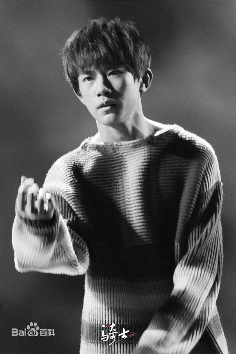 易烊千玺(Jackson)15岁生日会壁纸壁纸