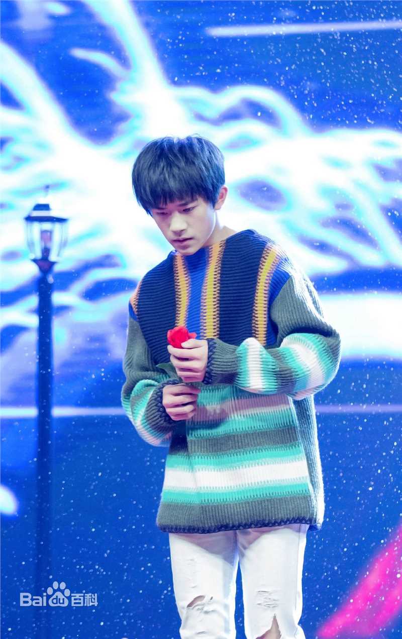 易烊千玺(Jackson)15岁生日会壁纸壁纸