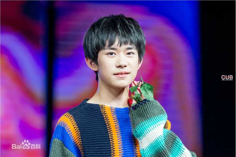 易烊千玺(Jackson)15岁生日会壁纸壁纸