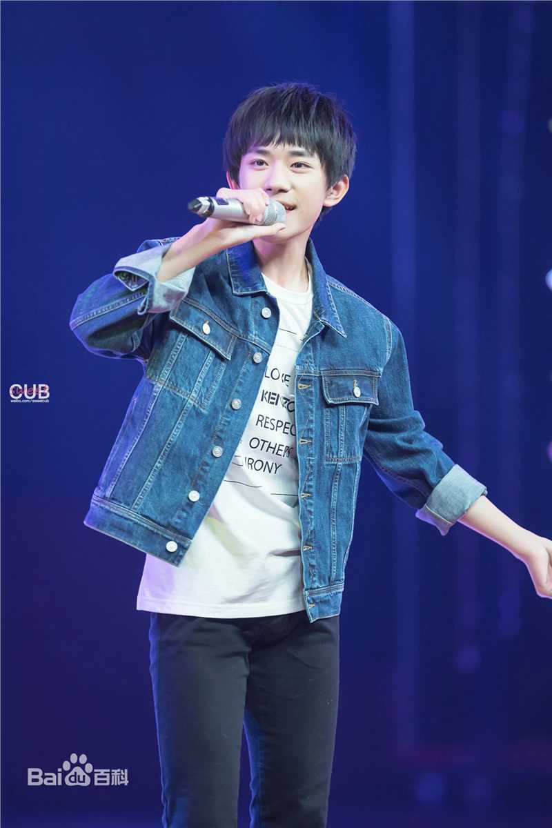 易烊千玺(Jackson)15岁生日会壁纸壁纸