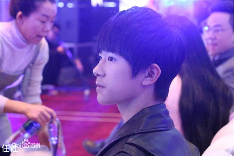 易烊千玺(Jackson)发布会图集图片图册