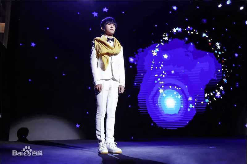 易烊千玺(Jackson)发布会图集图片图册