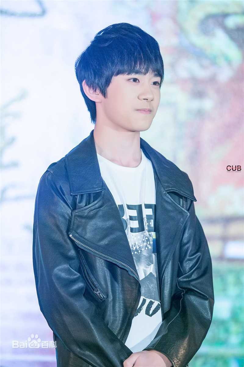 易烊千玺(Jackson)发布会图集图片图册