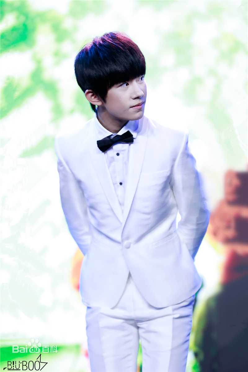 易烊千玺(Jackson)发布会图集图片图册