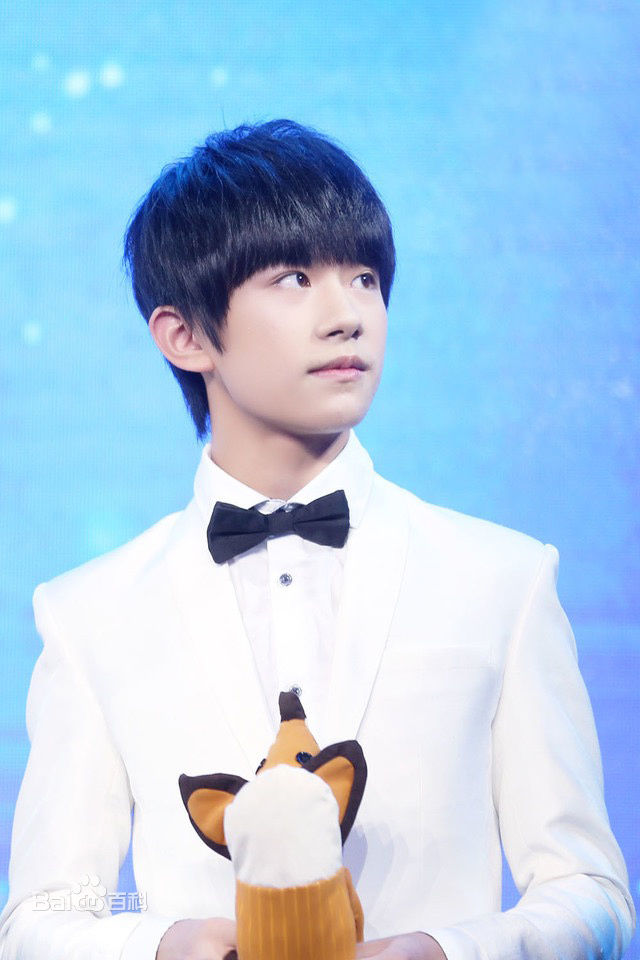 易烊千玺(Jackson)发布会图集图片图册