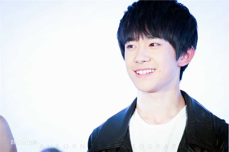 易烊千玺(Jackson)发布会图集图片图册