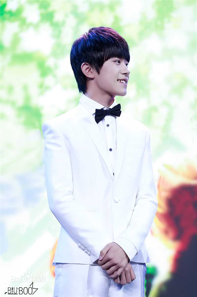 易烊千玺(Jackson)发布会图集图片图册