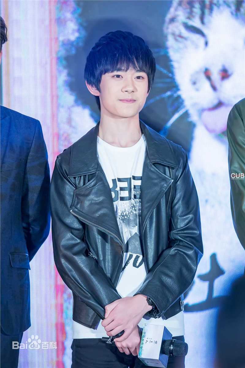 易烊千玺(Jackson)发布会图集图片图册