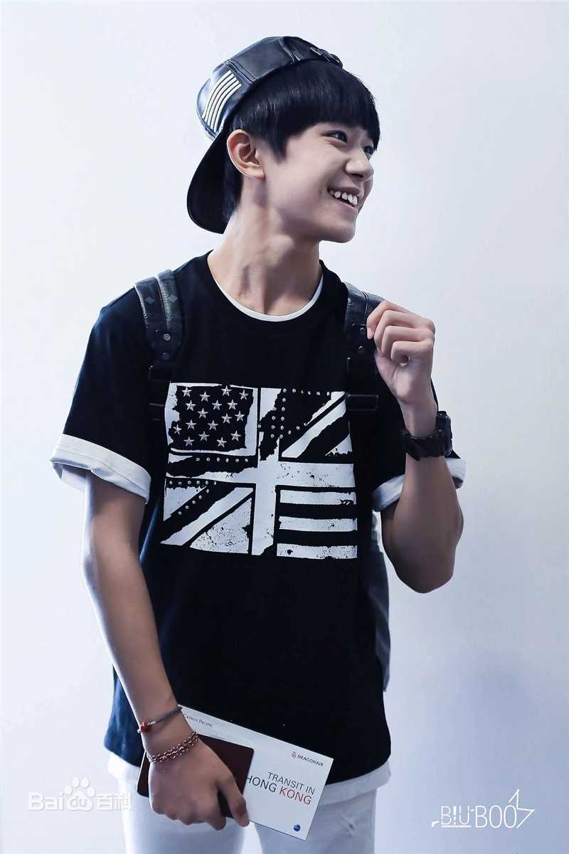 易烊千玺(Jackson)画报人生性感图片图集