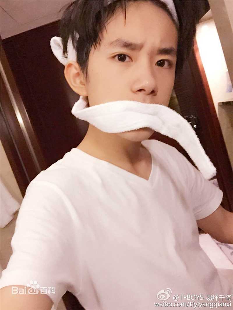 易烊千玺(Jackson)微博图册（一）素颜照相册