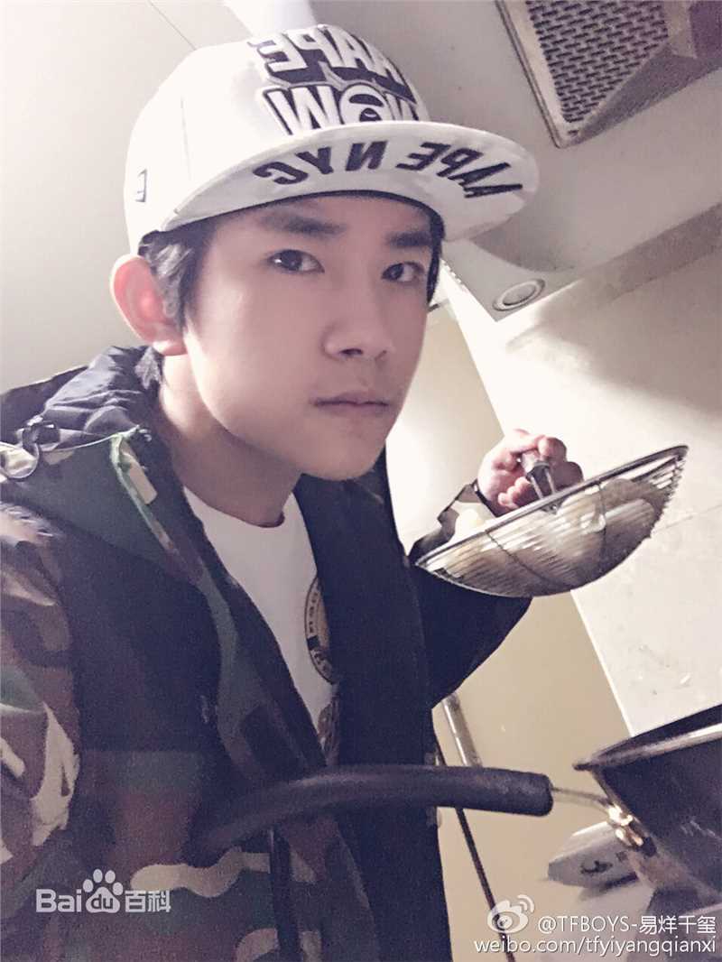 易烊千玺(Jackson)微博图册（一）素颜照相册