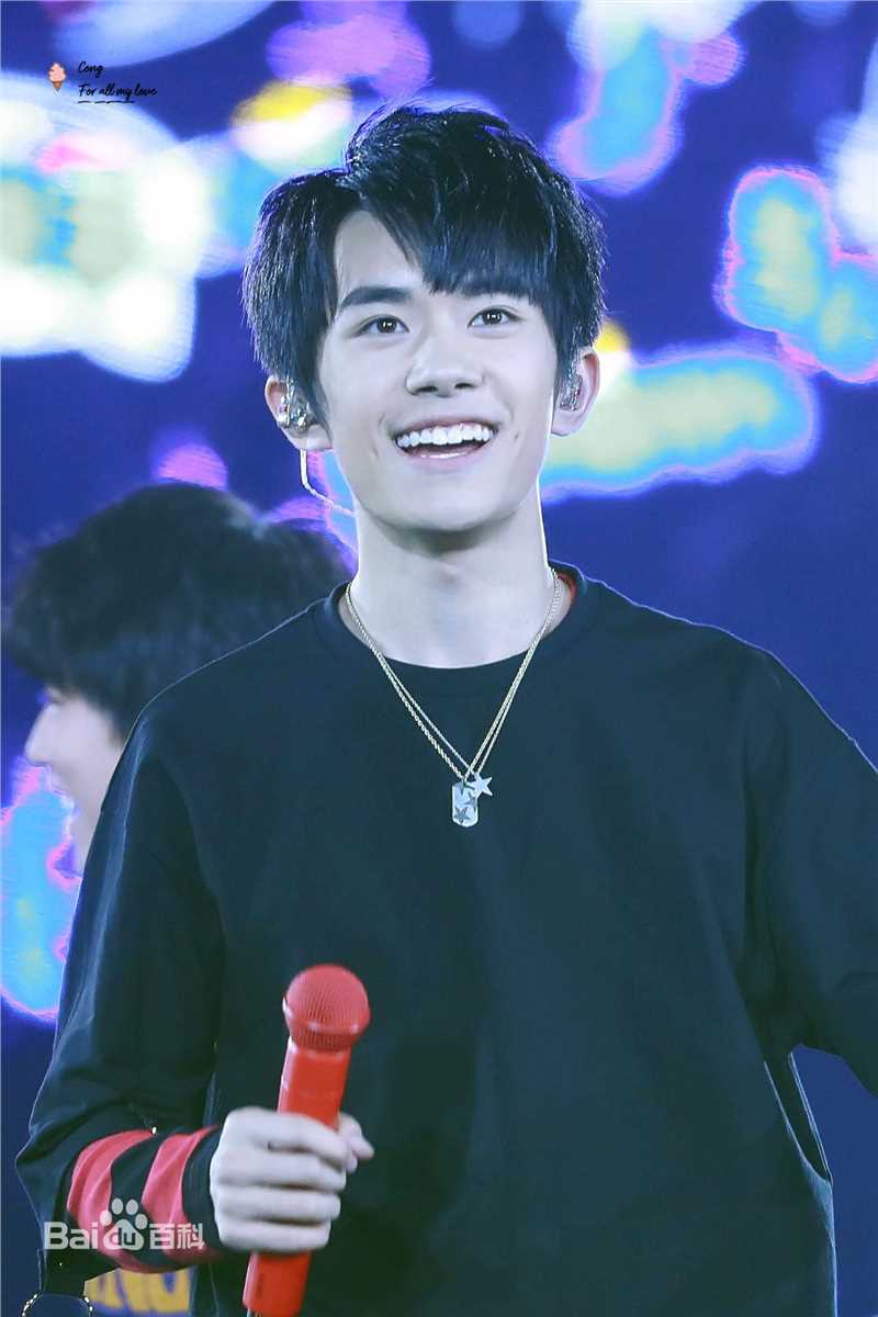 易烊千玺(Jackson)活动照（一）图册