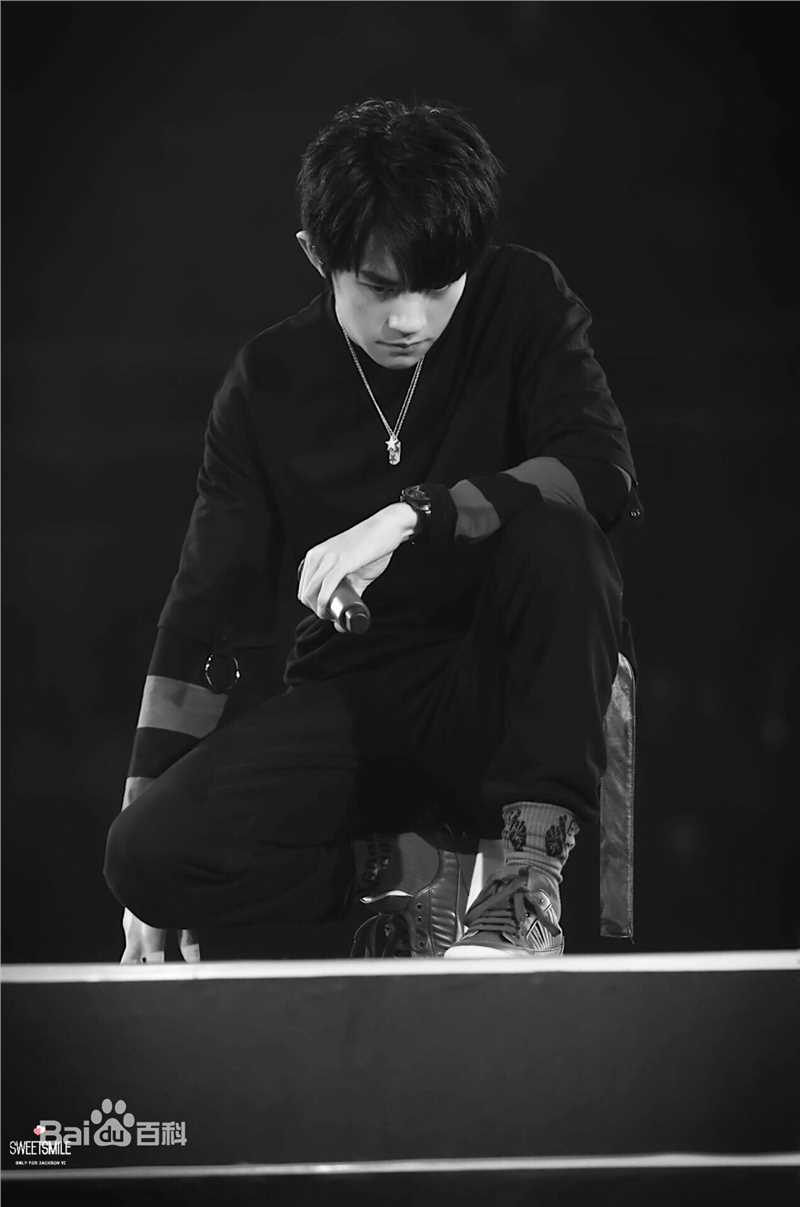 易烊千玺(Jackson)活动照（一）图册