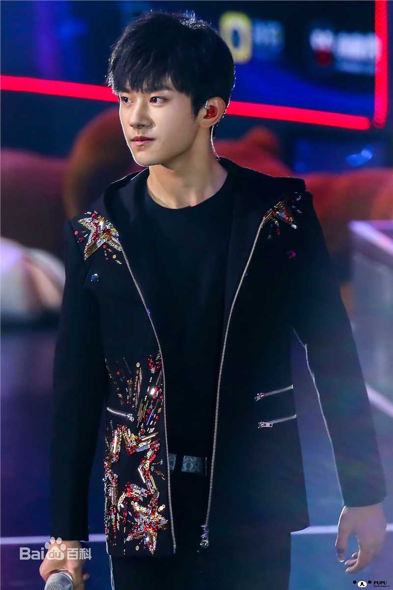 易烊千玺(Jackson)活动照（一）图册