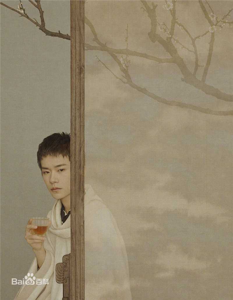 最优质易烊千玺(Jackson)在《时尚芭莎》中的相册