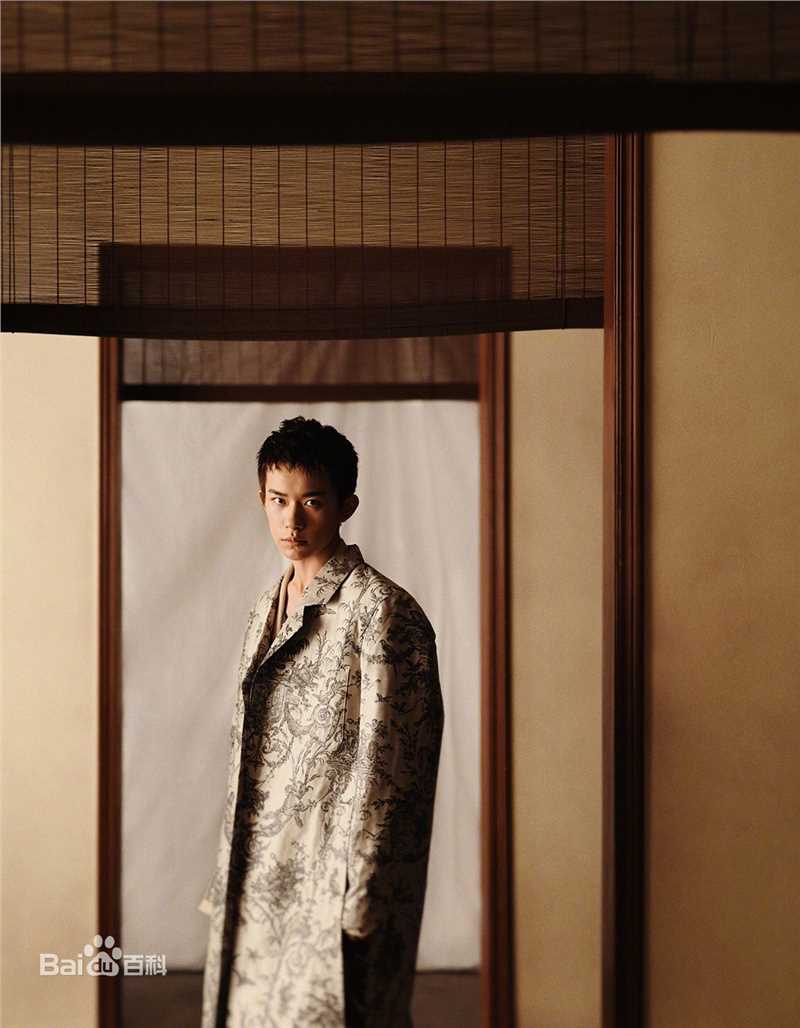 最优质易烊千玺(Jackson)在《时尚芭莎》中的相册