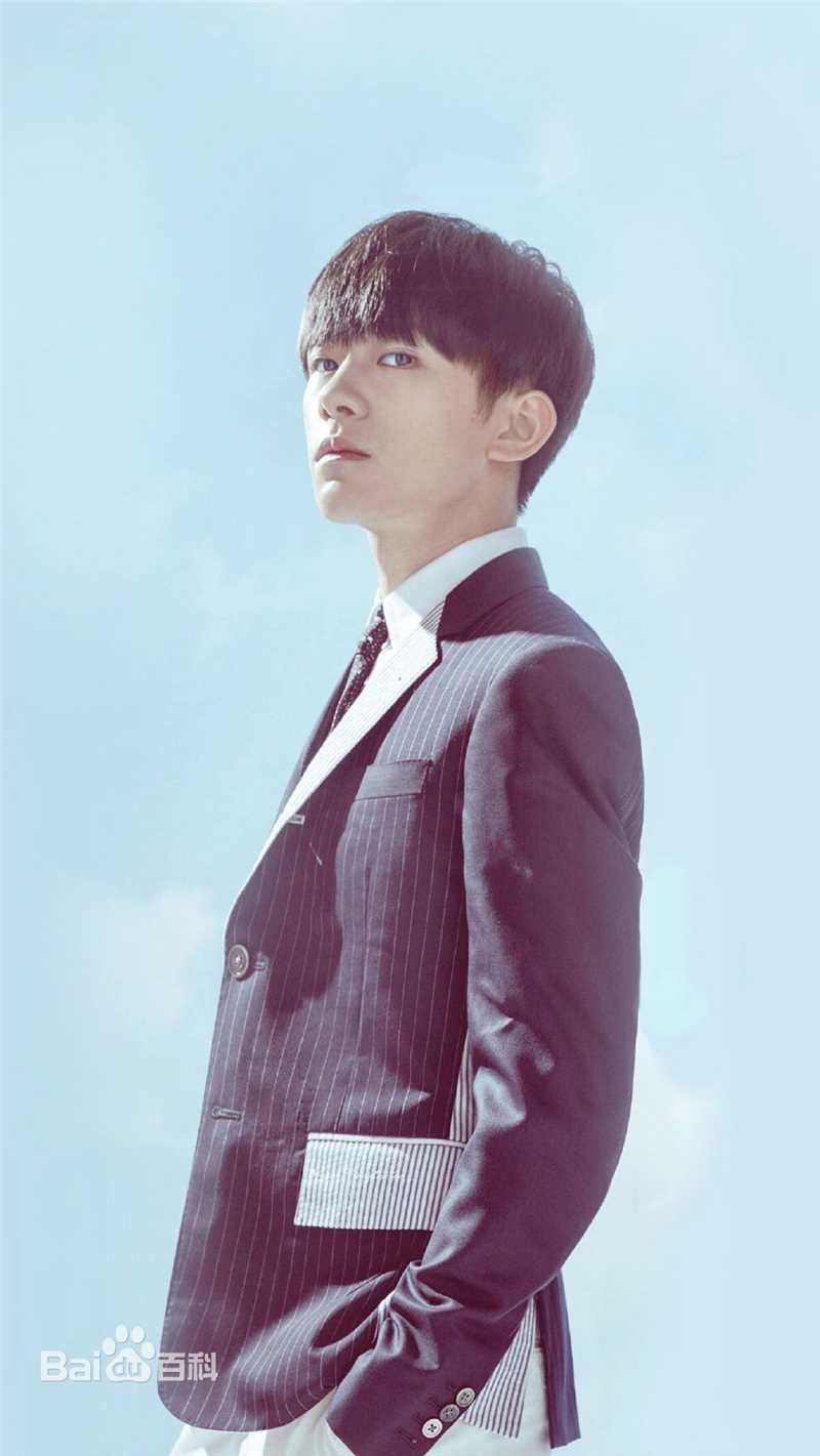 最优质易烊千玺(Jackson)在《时尚芭莎》中的相册