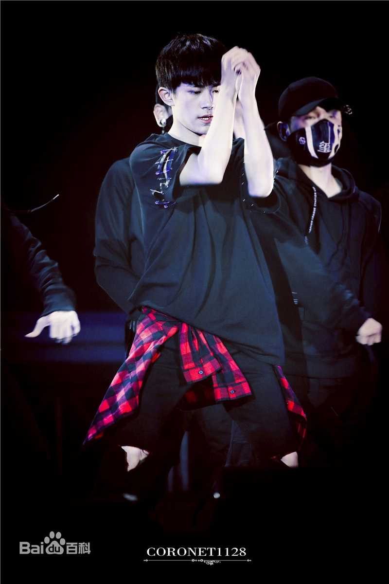 易烊千玺(Jackson)TFBOYS三周年北京见面会图册