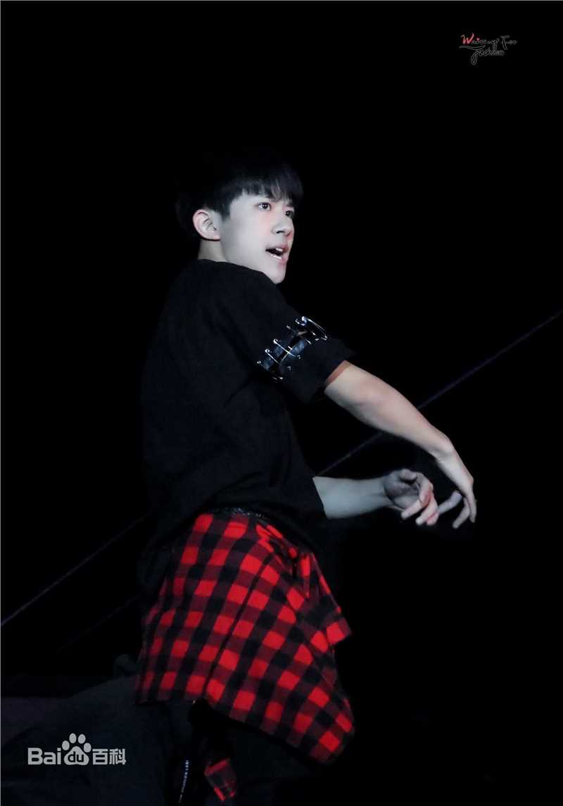 易烊千玺(Jackson)TFBOYS三周年北京见面会图册