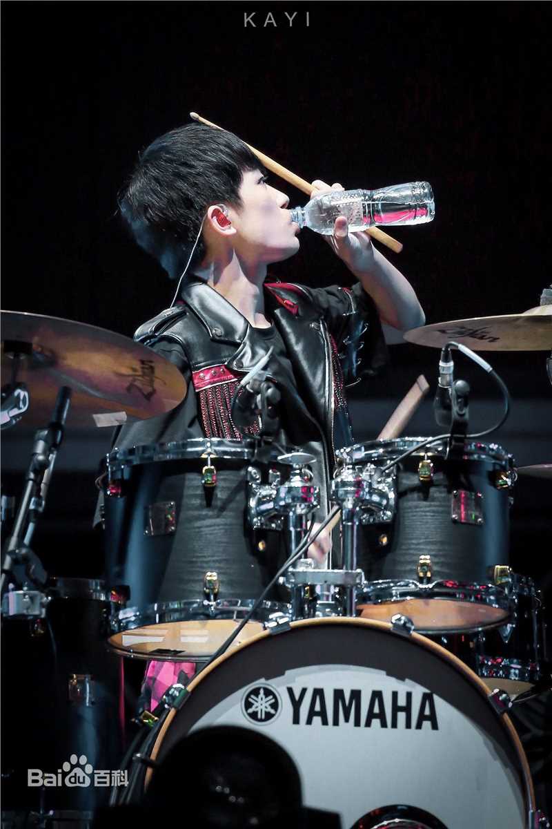 易烊千玺(Jackson)TFBOYS三周年北京见面会图册