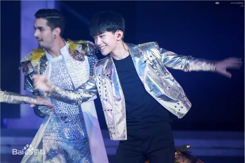 易烊千玺(Jackson)TFBOYS三周年广州见面会性感图片图集